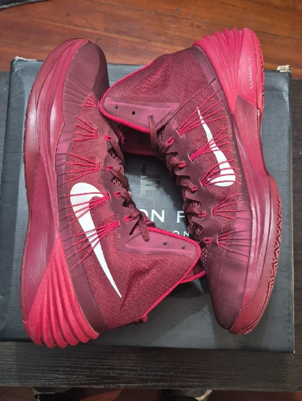 SAMPLE PE Nike Hyperdunk TB 